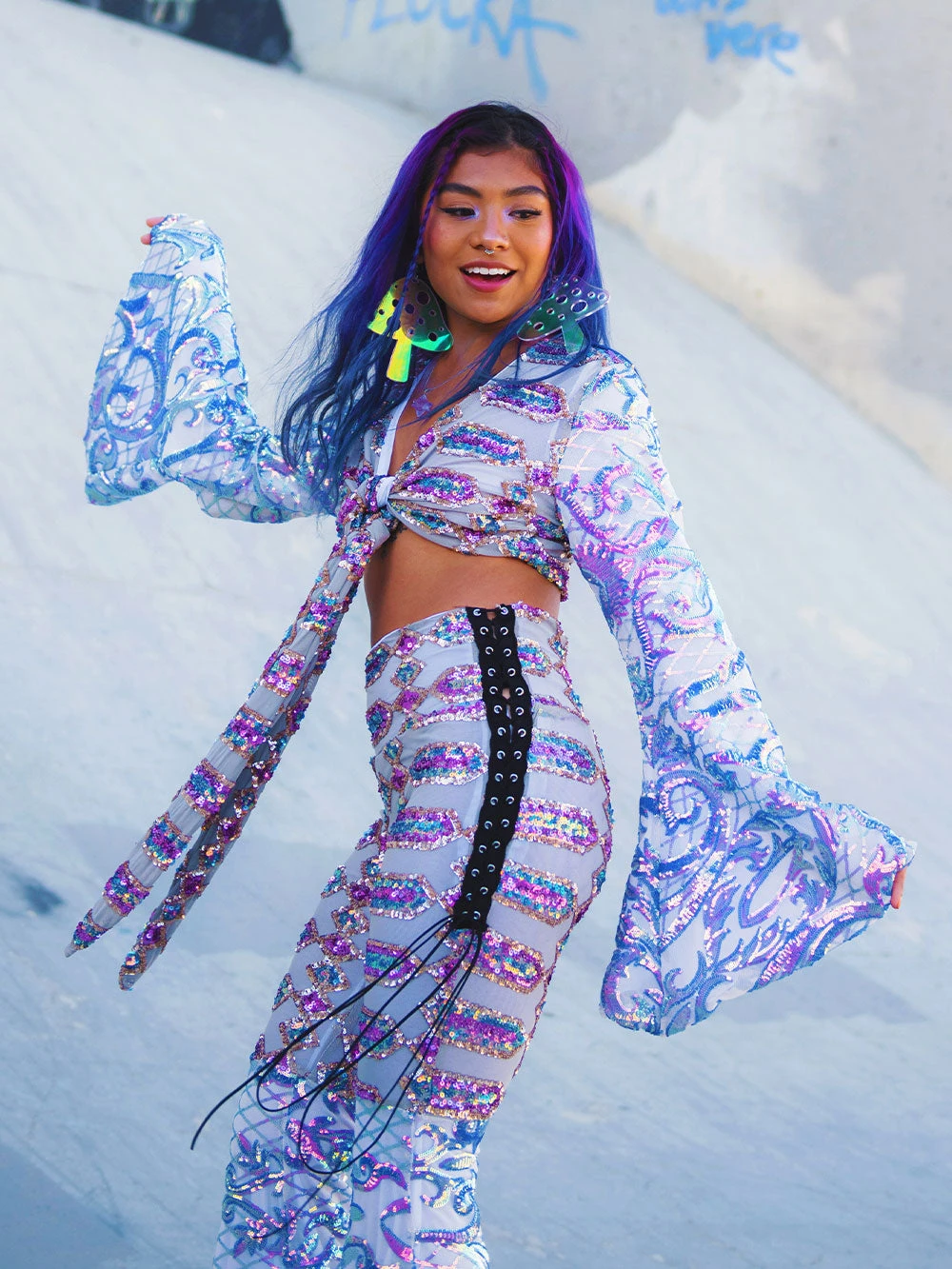 Disco Lemonade Queen Of Swords Disco Bell Top DISCO TOPZ 3 Disco Lemonade Queen Of Swords Disco Bell Top DISCO TOPZ